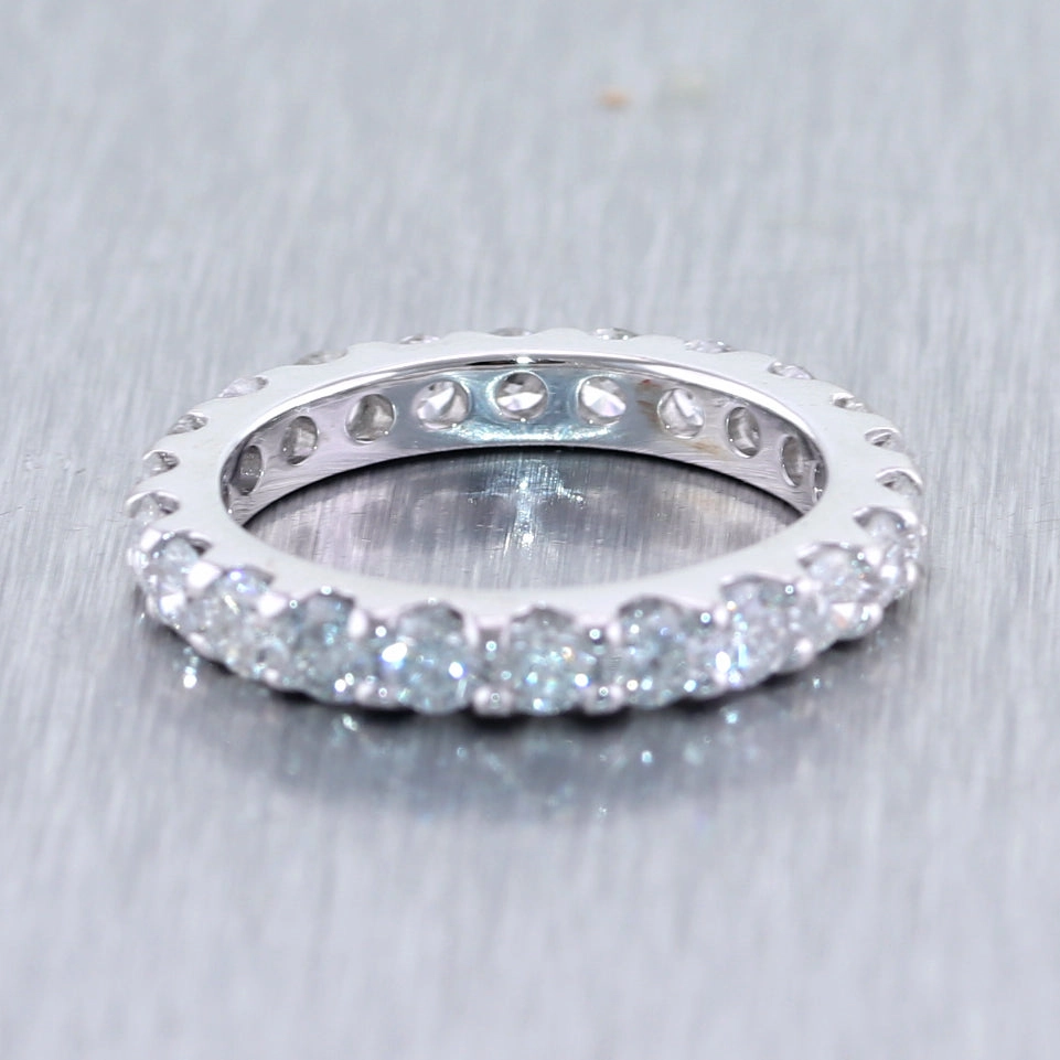 14k White Gold 2.20ctw Diamond Eternity Wedding Band Ring