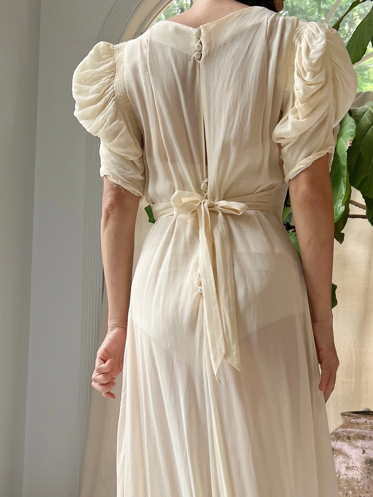 1940s Silk Chiffon Shirred Sleeves - S