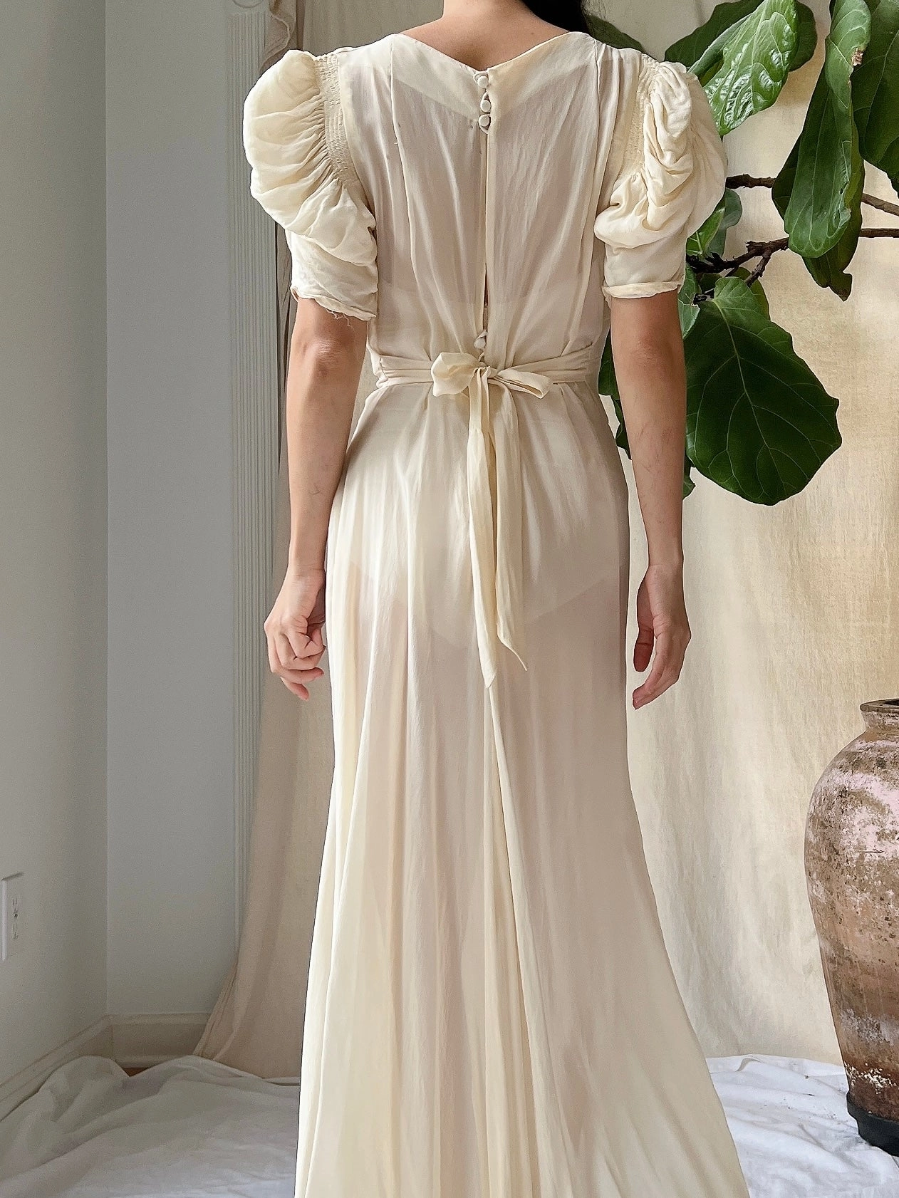 1940s Silk Chiffon Shirred Sleeves - S