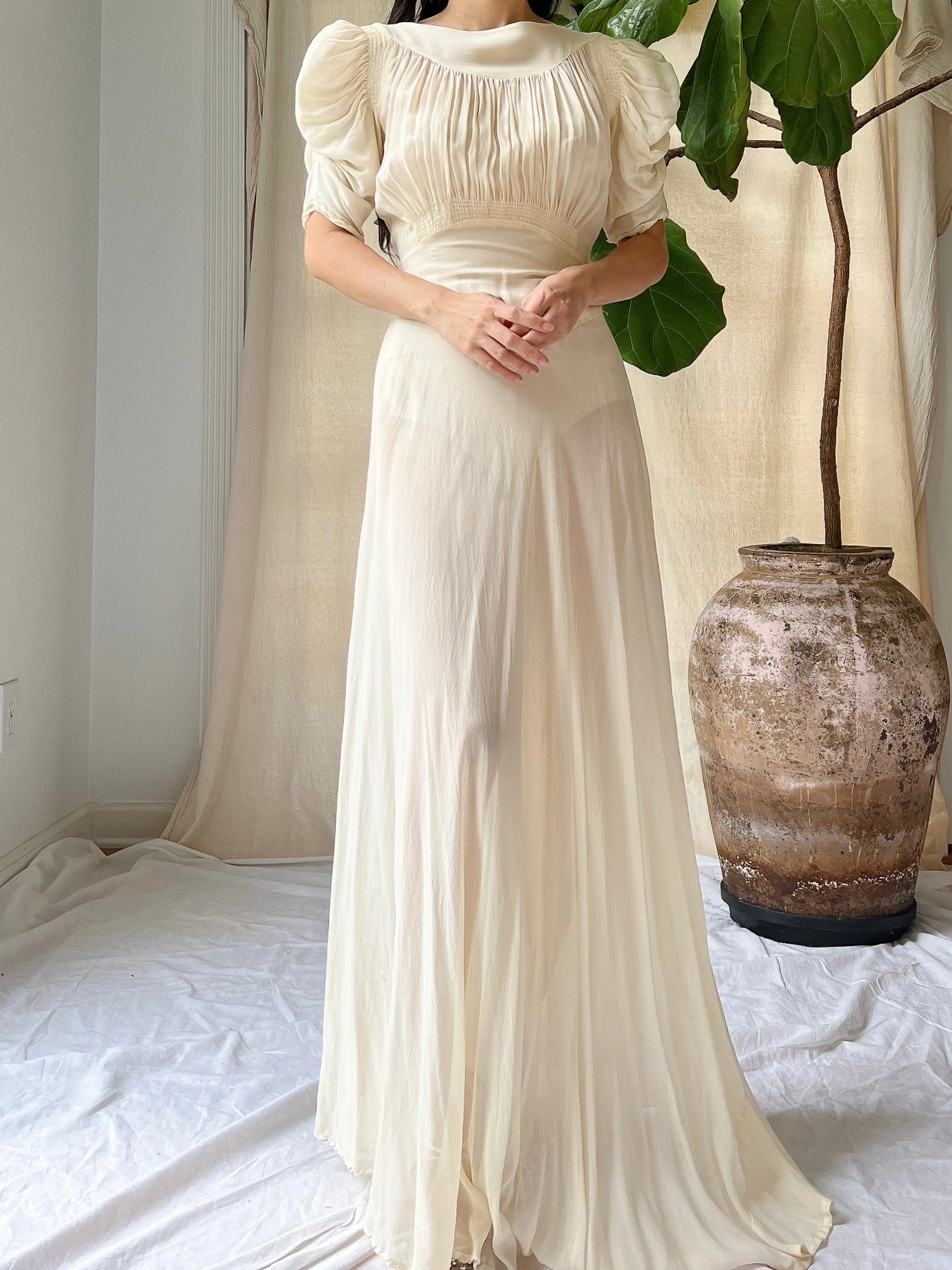 1940s Silk Chiffon Shirred Sleeves - S