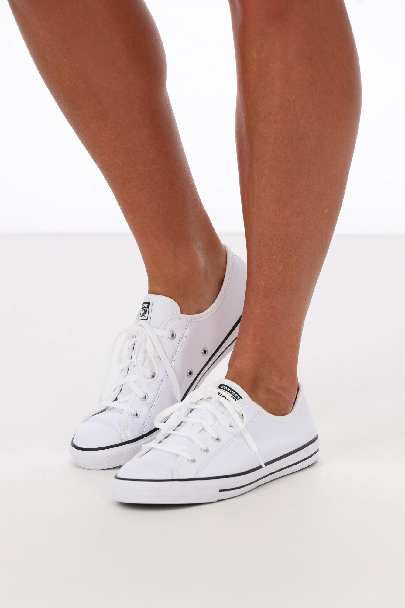 Converse Chuck Taylor Dainty Leather Low White