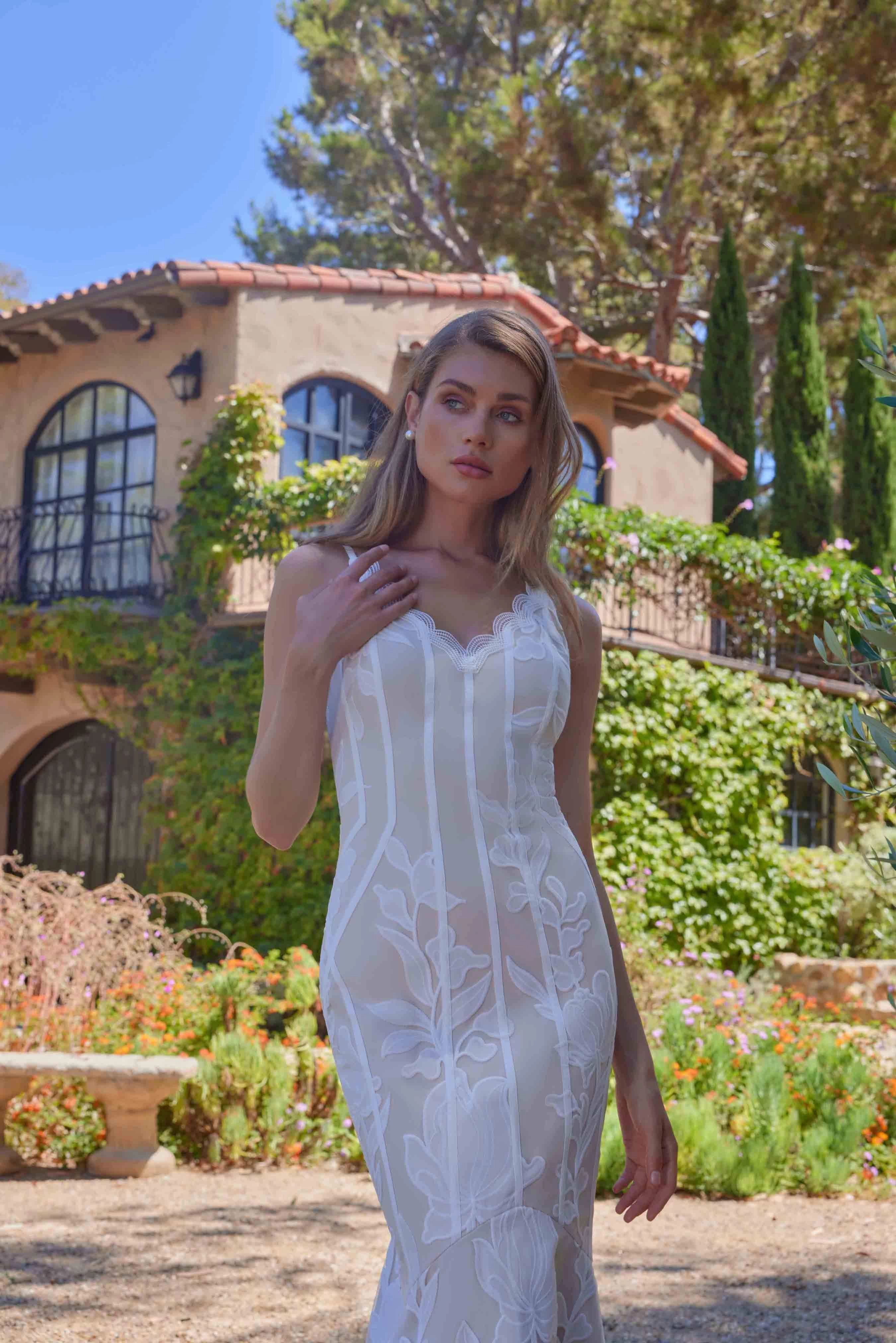 Florian Lace Gown in White