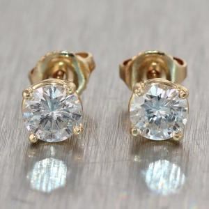Modern 14k Yellow Gold 1.50ctw Diamond Stud Earrings