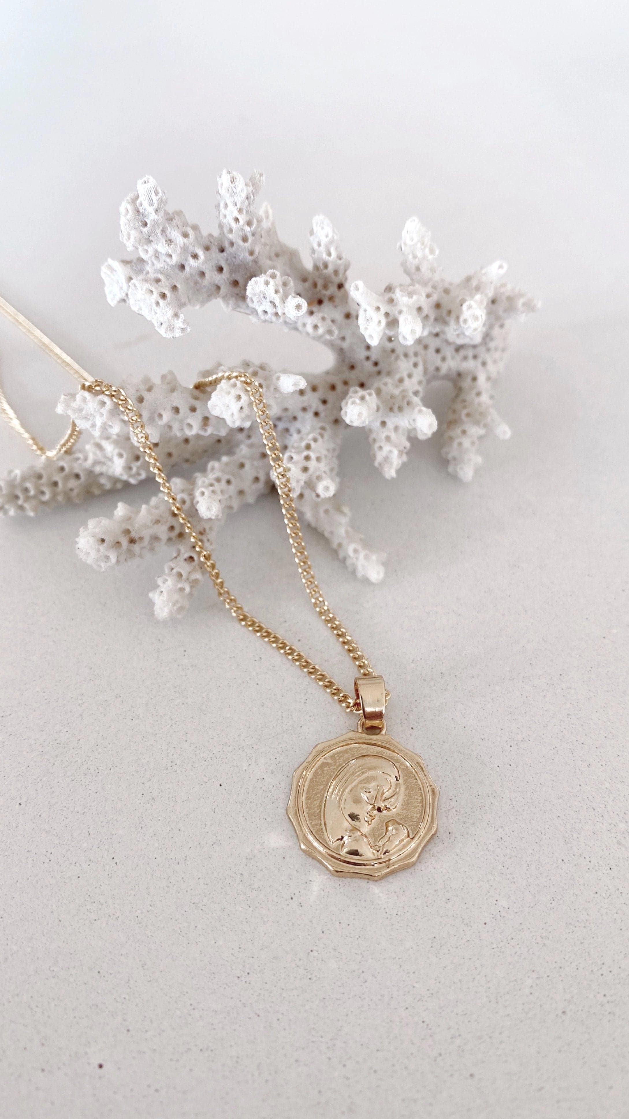 Sierra Fine Necklace Set - Gold