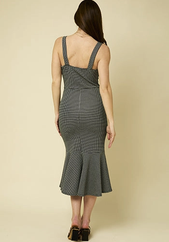 Surprise Guest Midi Dress in Black and White
