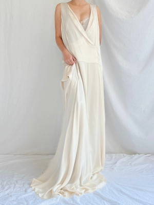 Vera Wang Silk Gown - M