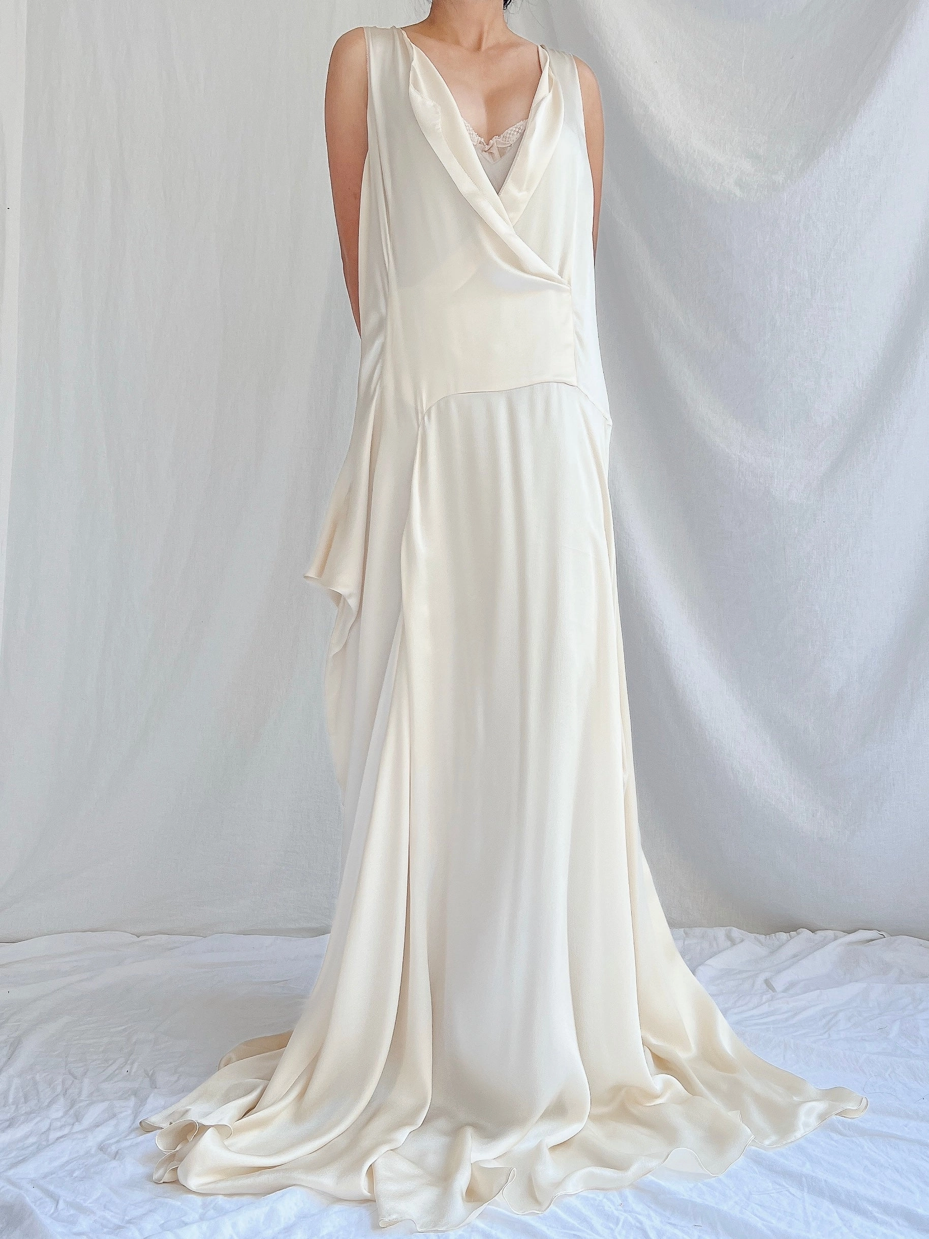 Vera Wang Silk Gown - M