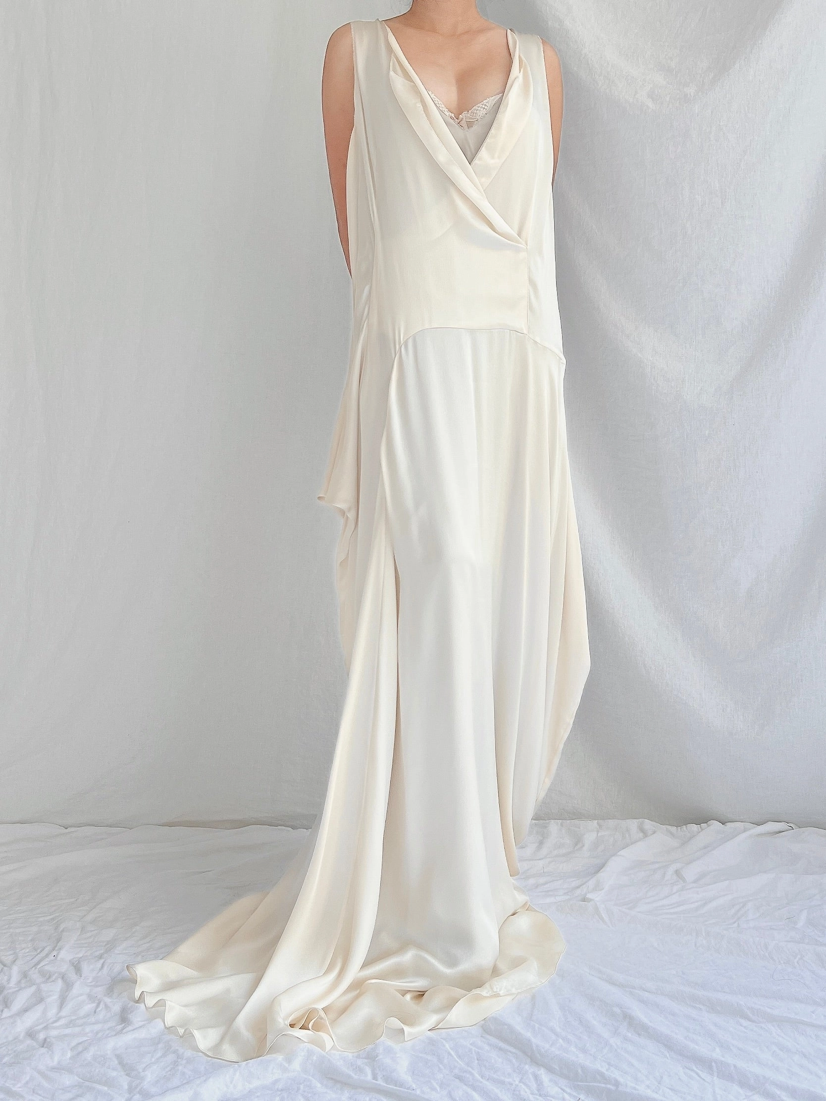 Vera Wang Silk Gown - M
