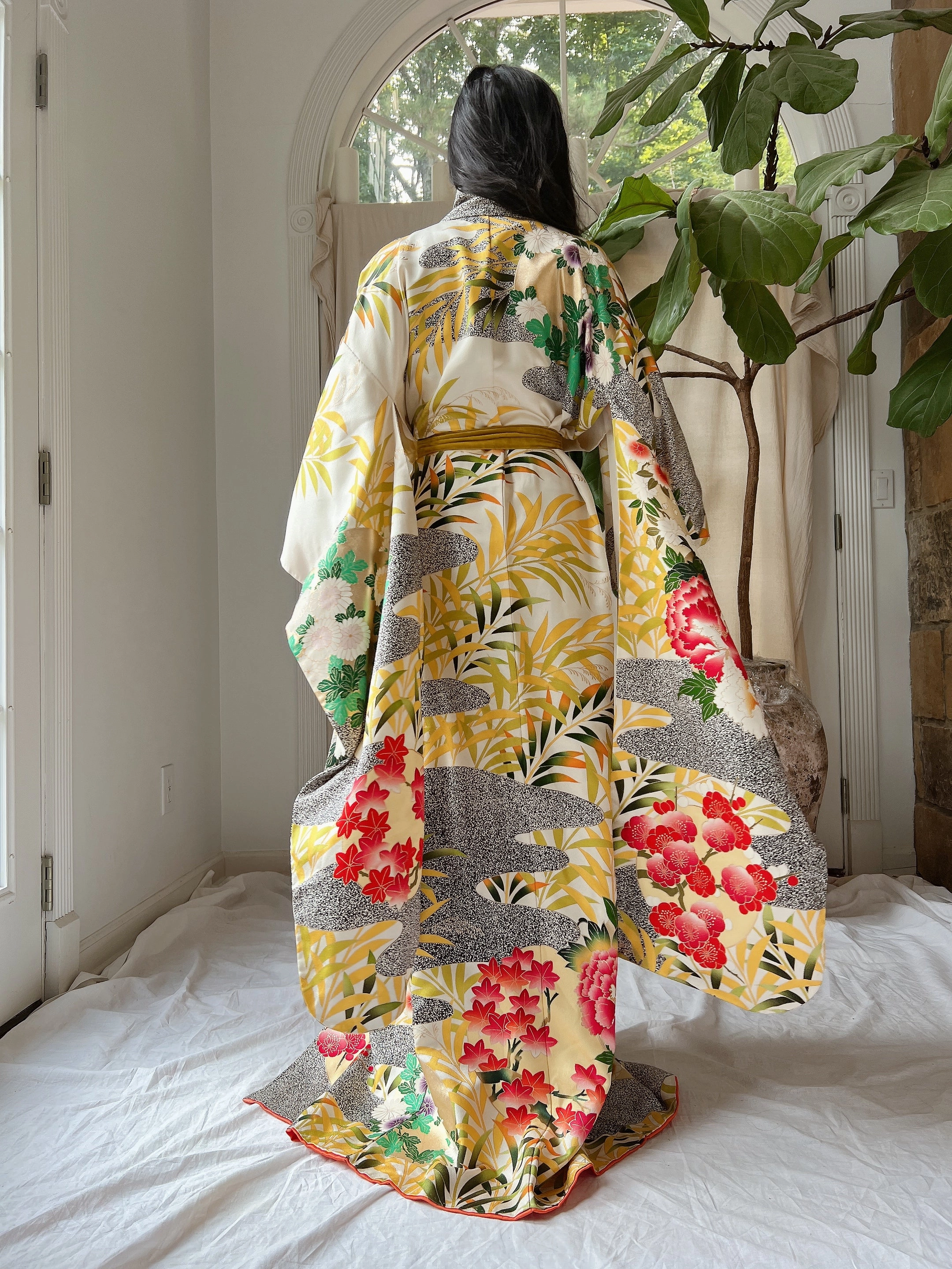 Vintage Silk Floral Kimono - OSFM