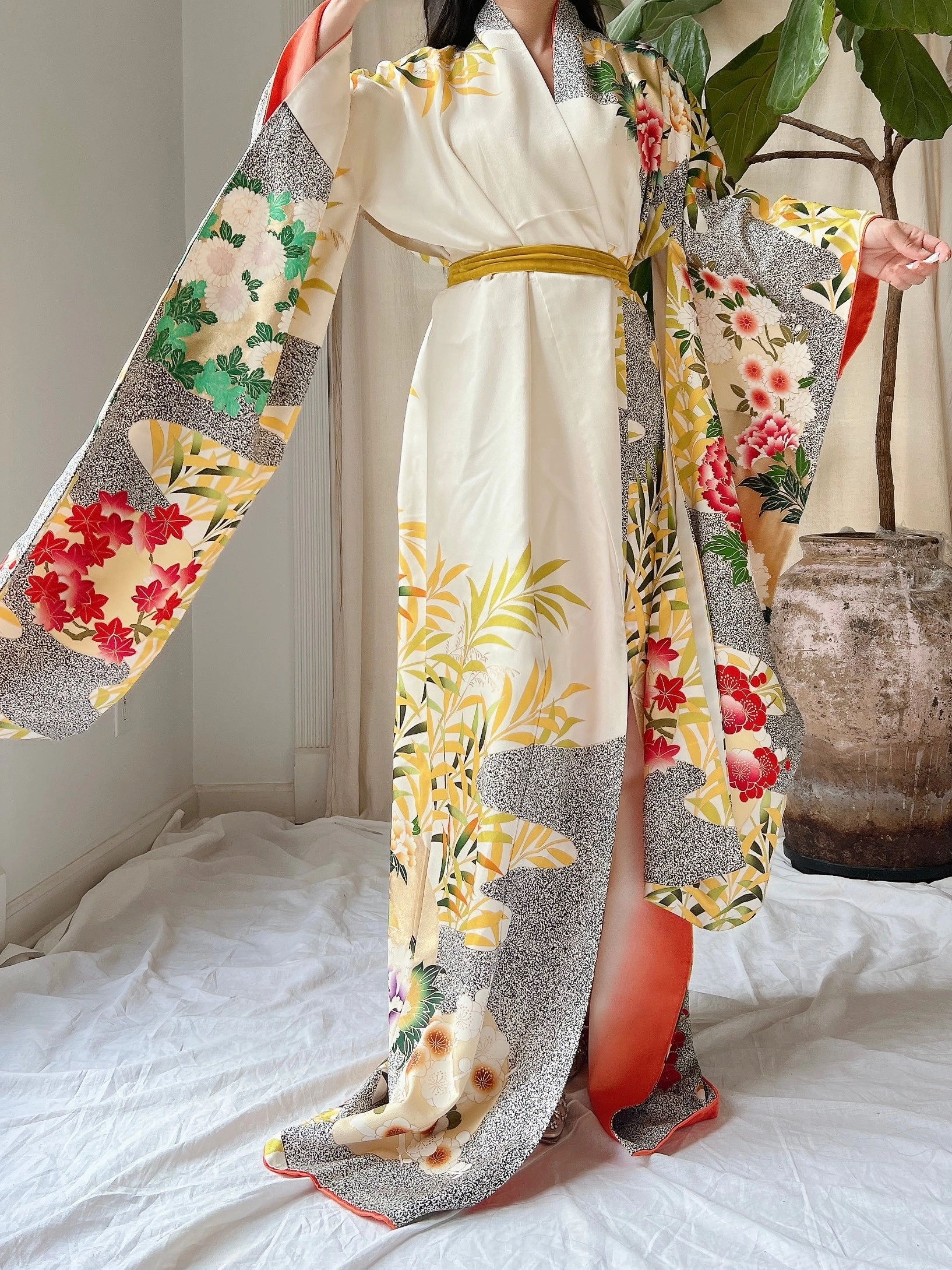 Vintage Silk Floral Kimono - OSFM