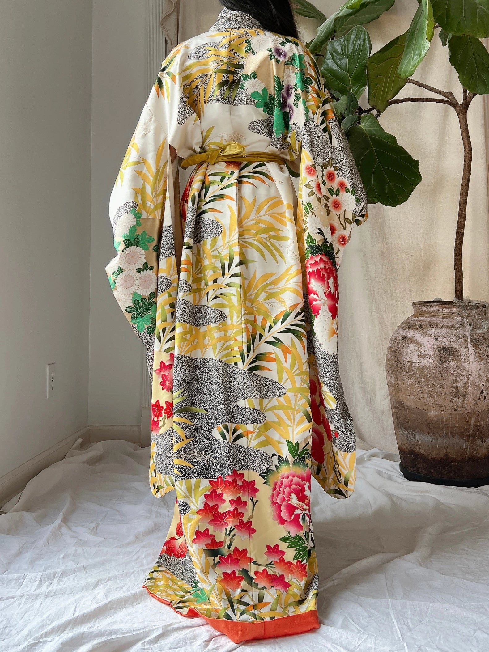 Vintage Silk Floral Kimono - OSFM