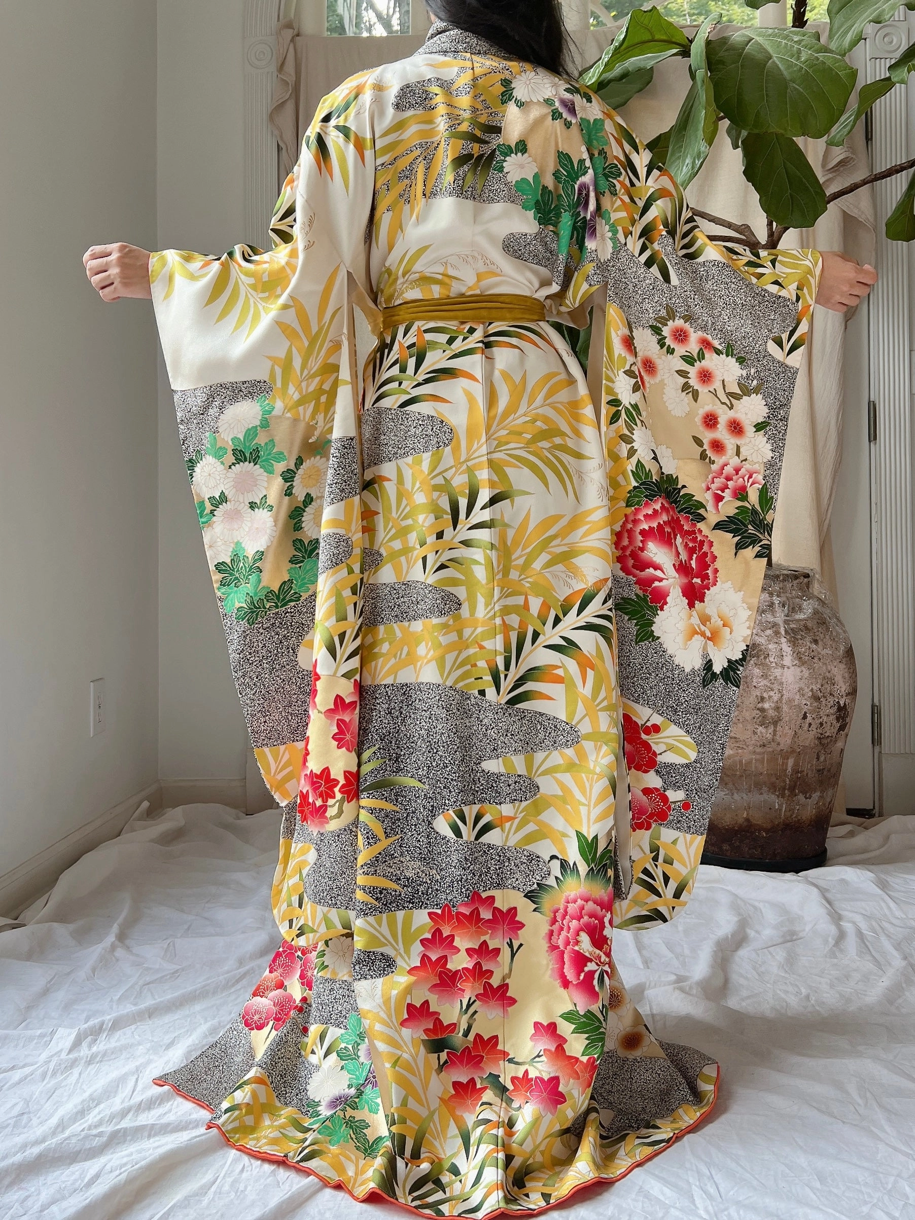 Vintage Silk Floral Kimono - OSFM