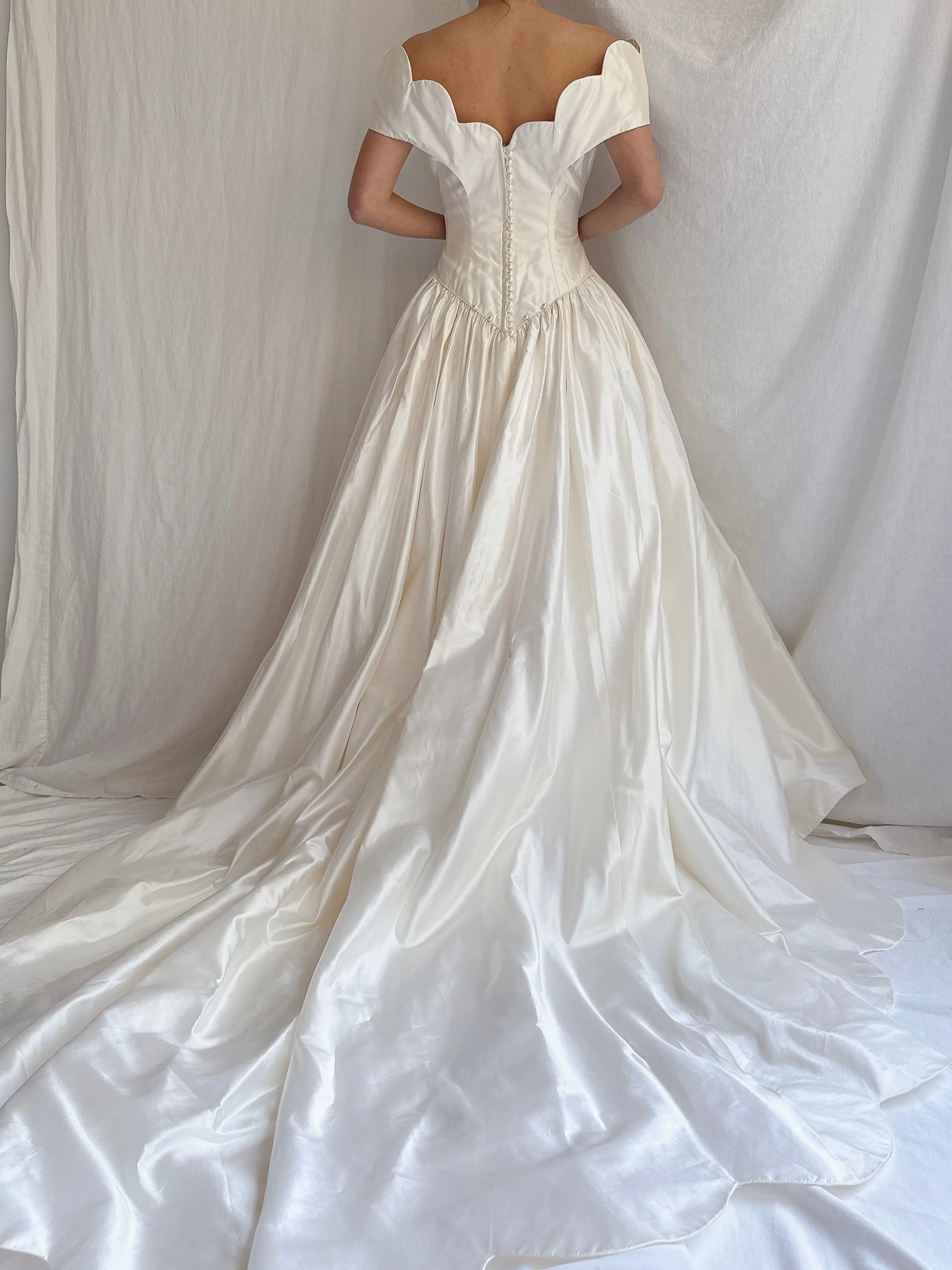 Vintage Silk Scalloped Gown - XS