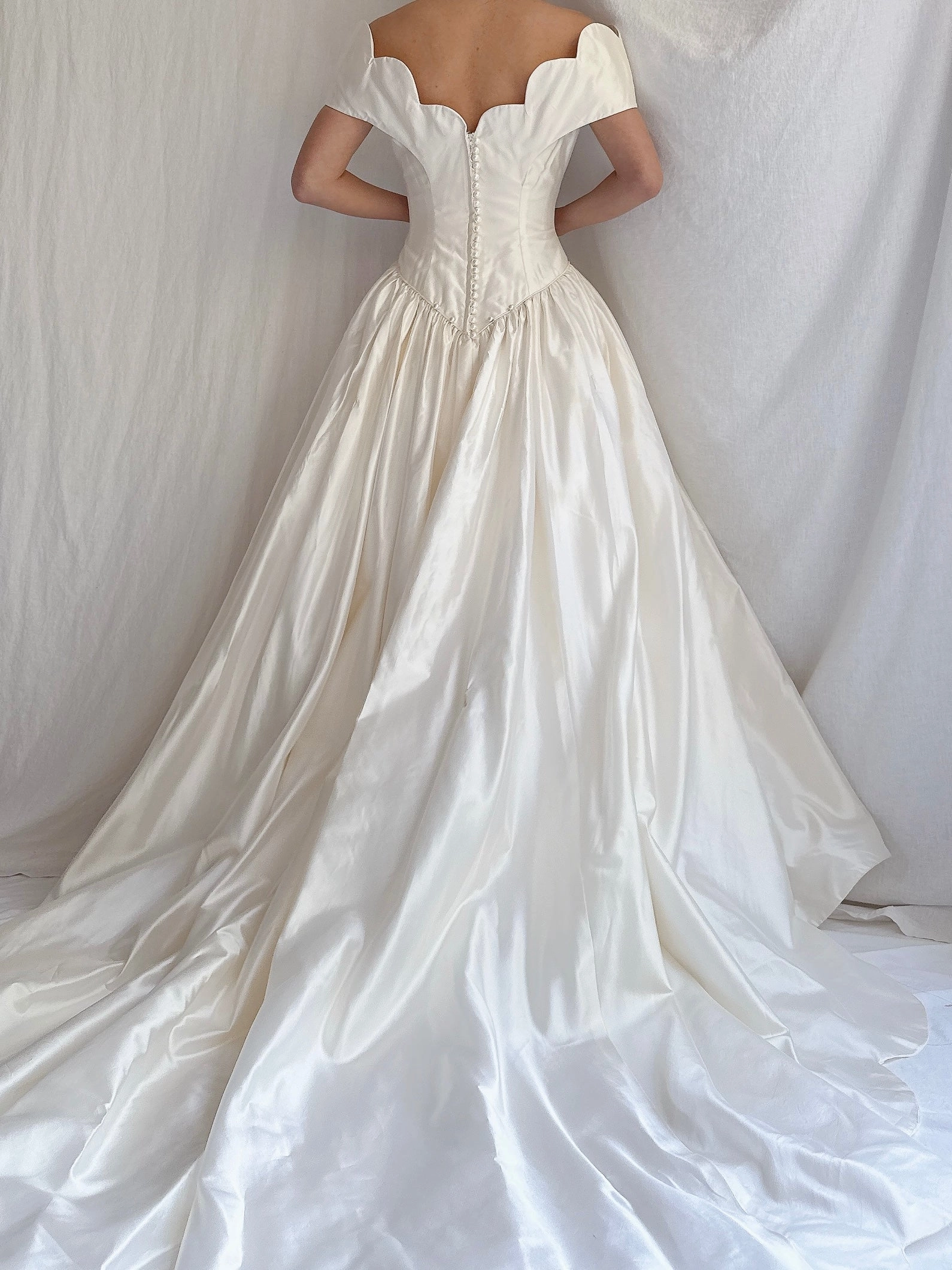 Vintage Silk Scalloped Gown - XS