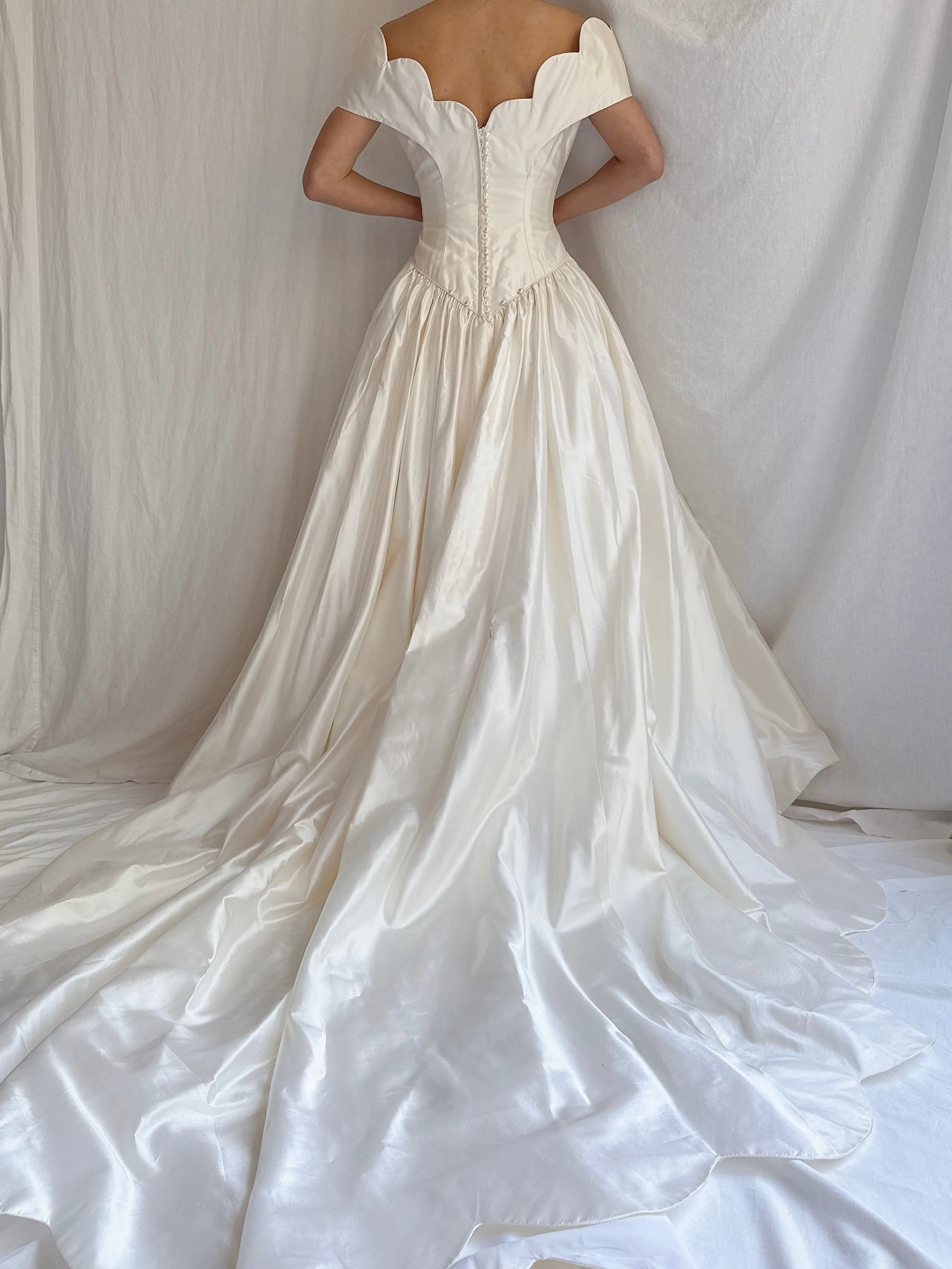 Vintage Silk Scalloped Gown - XS
